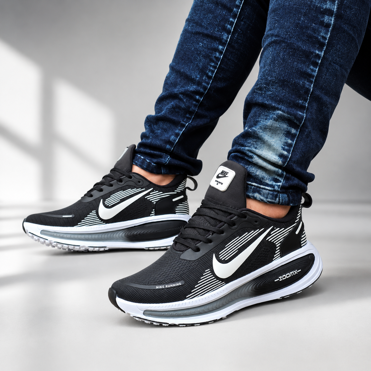NIKE VOMERO