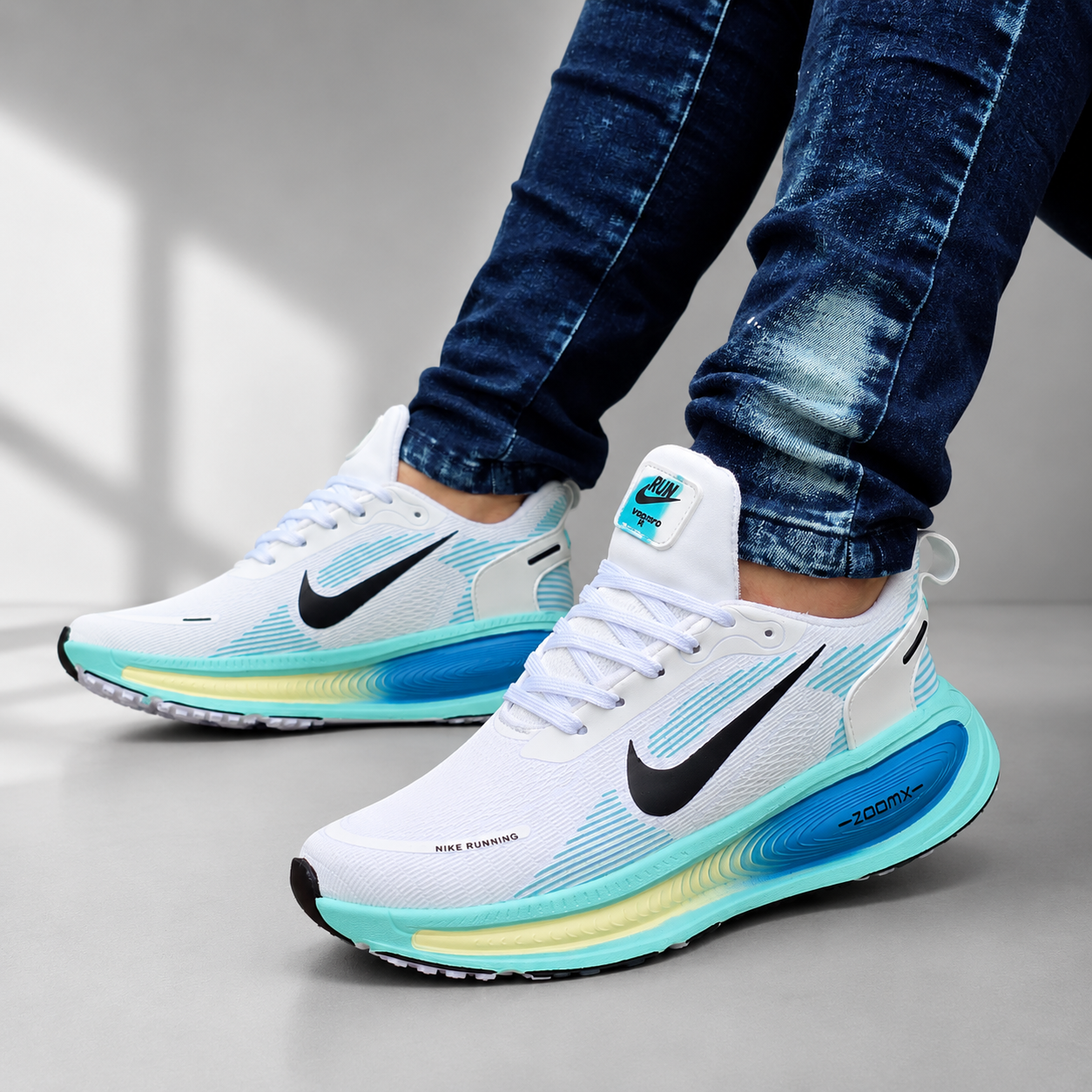 NIKE VOMERO