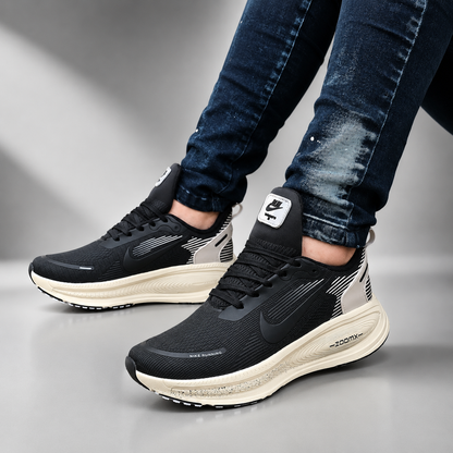 NIKE VOMERO