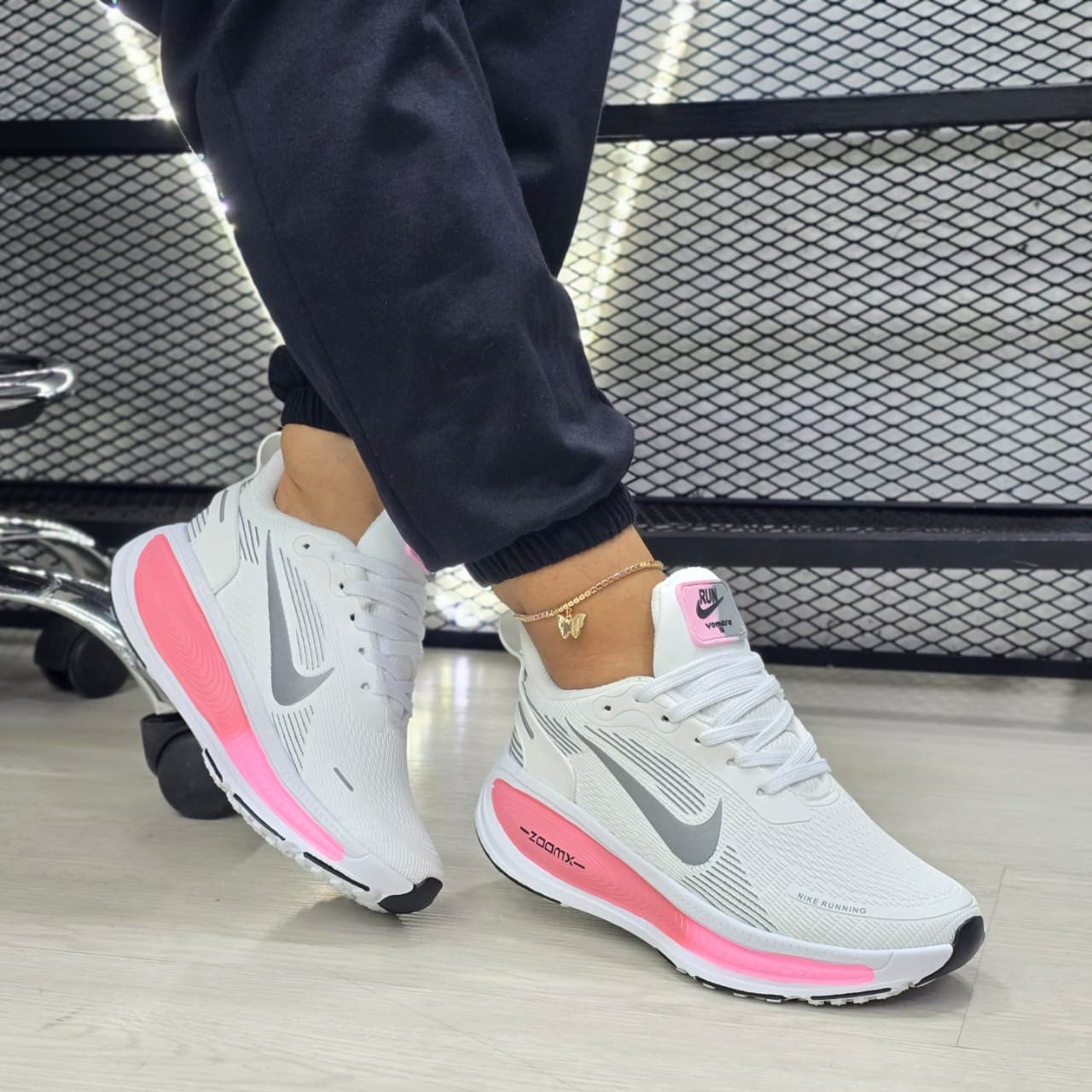 NIKE VOMERO DAMA