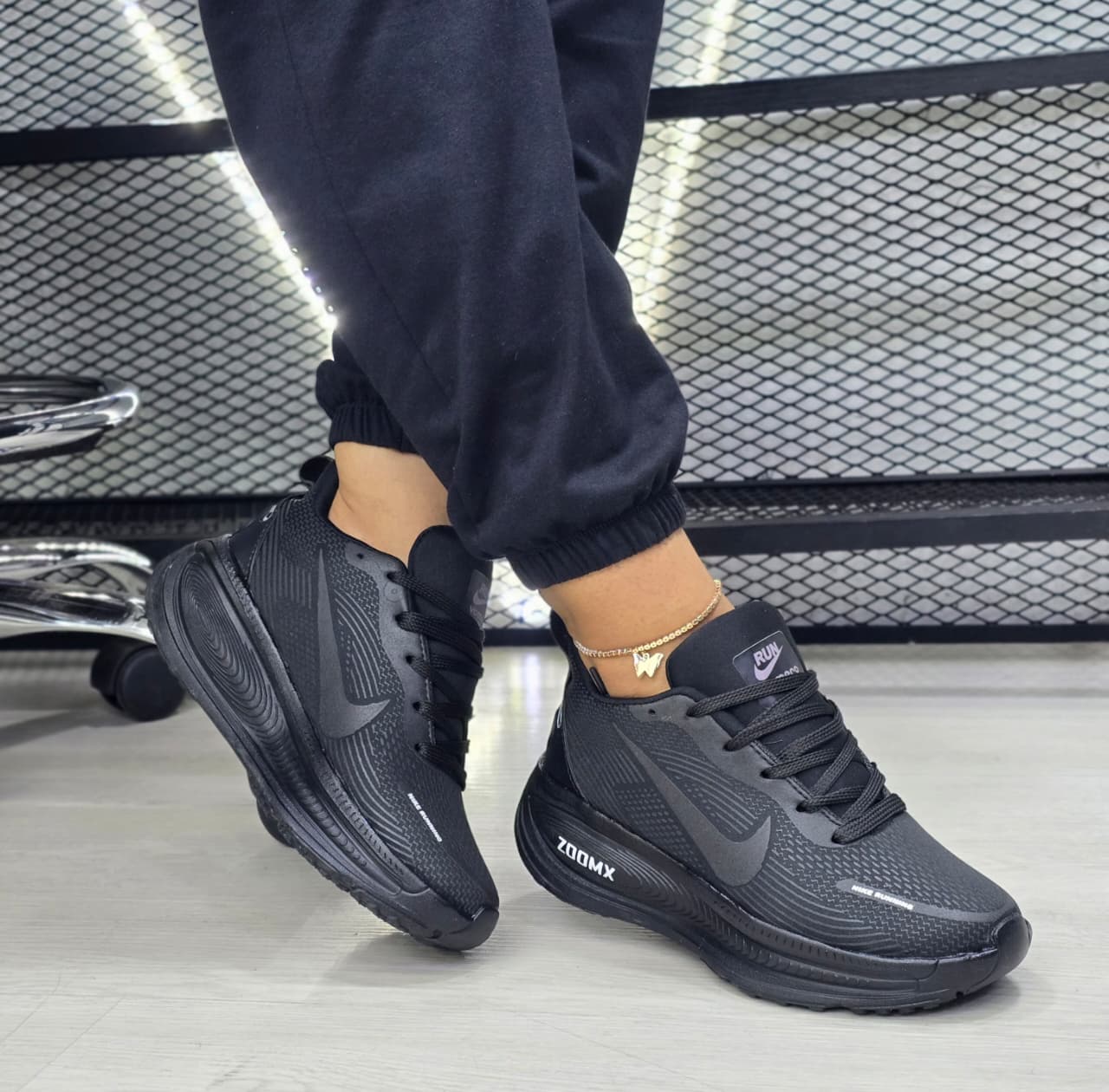 NIKE VOMERO DAMA
