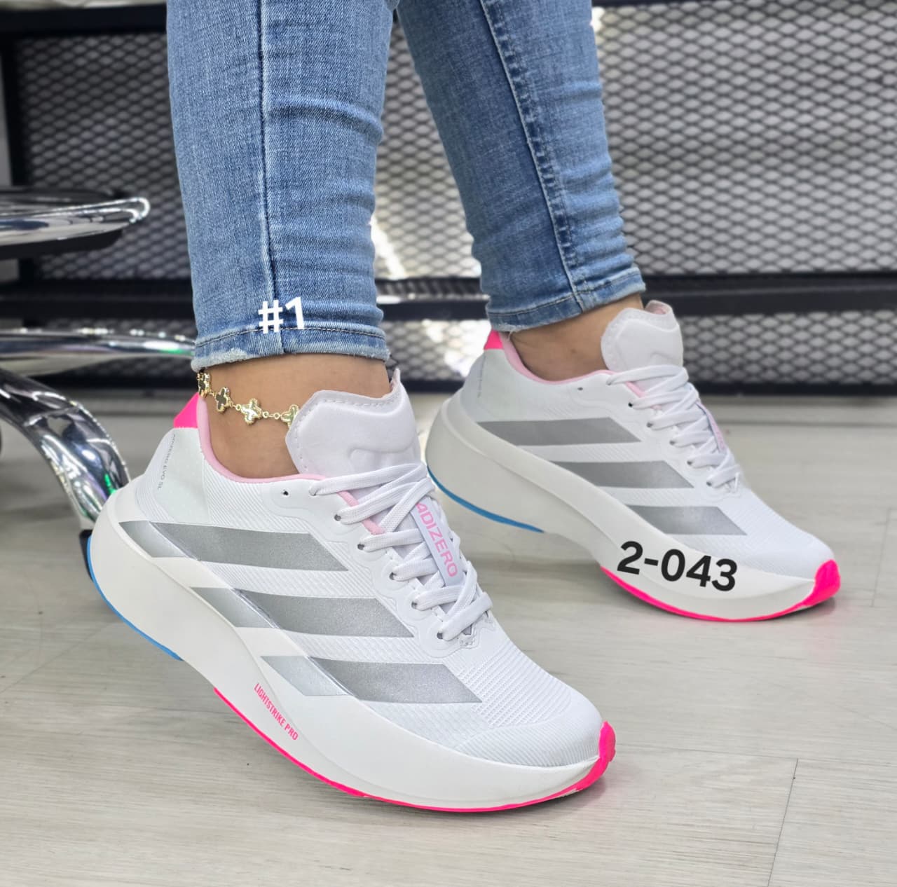 ADIZERO DAMA