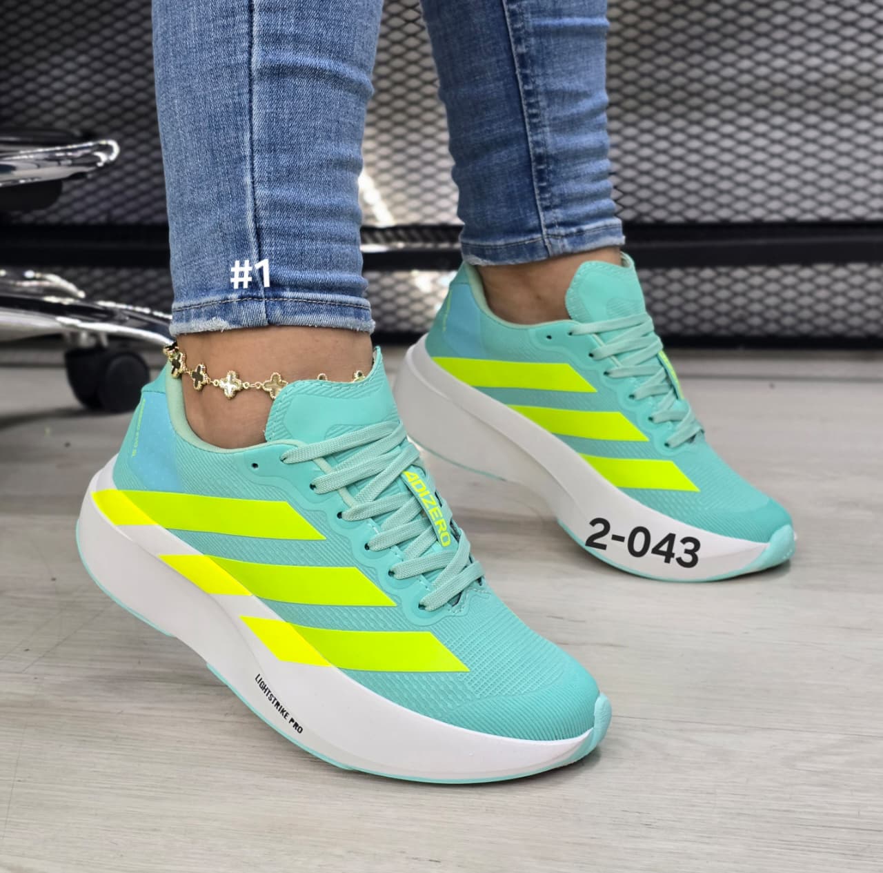 ADIZERO DAMA