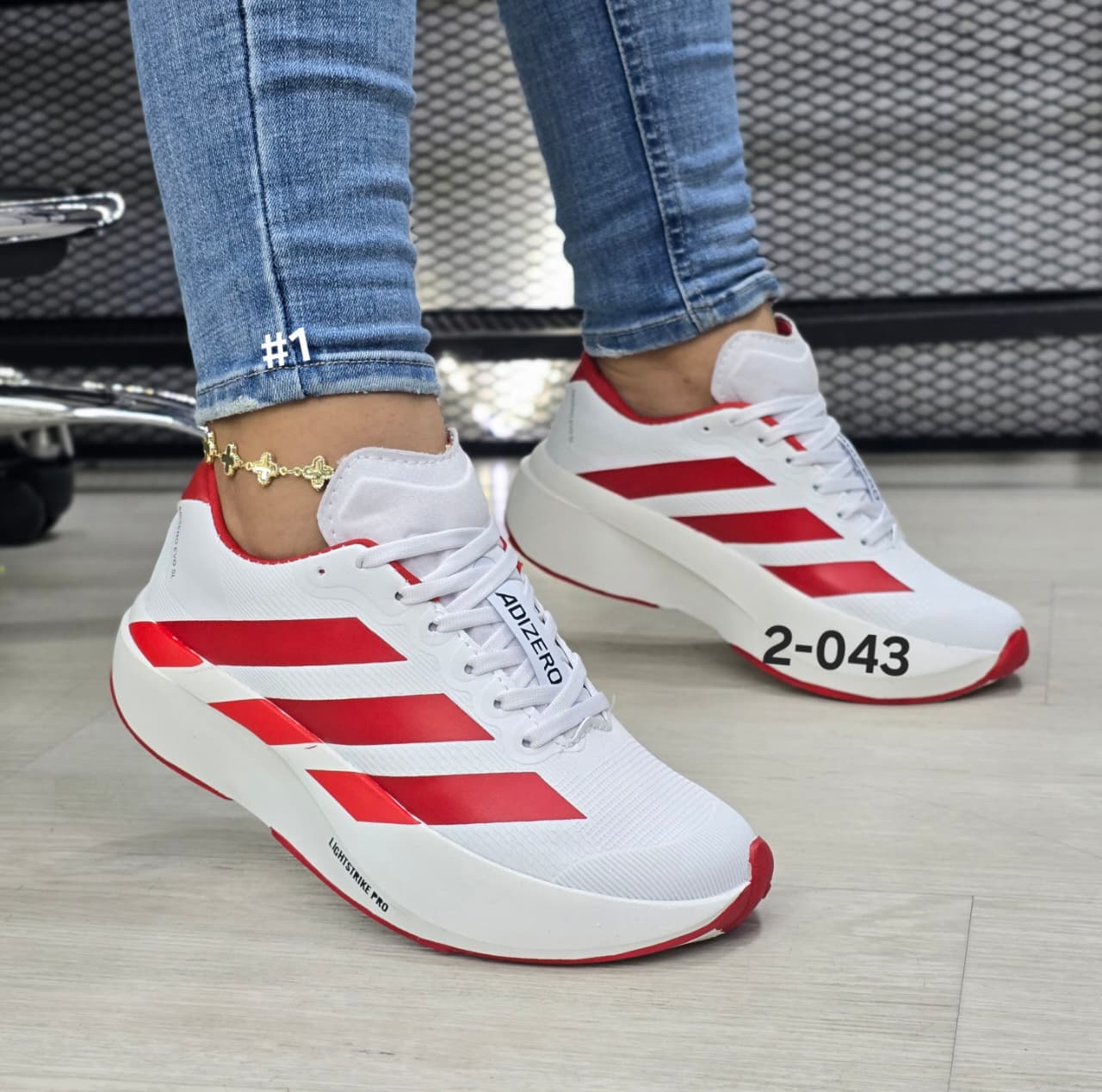 ADIZERO DAMA